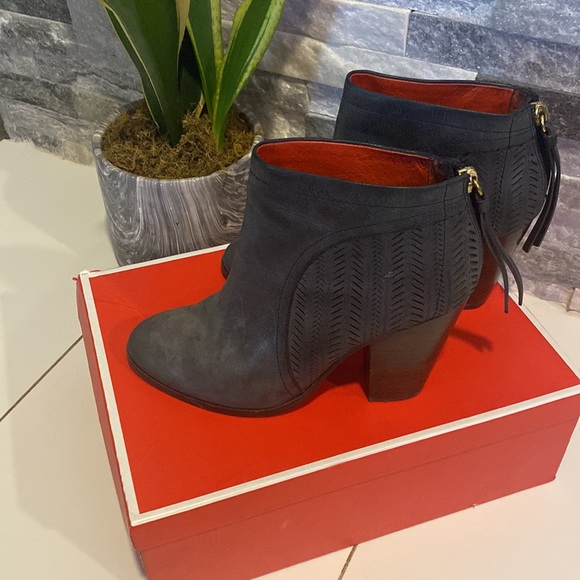 Coach honey soft waxy leather size 6.5 - Picture 2 of 5